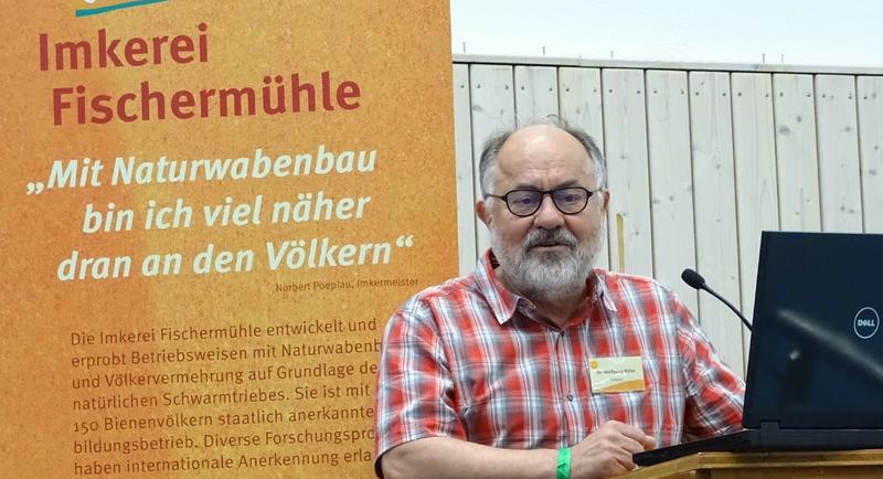 Dr. Wolfgang Ritter. 