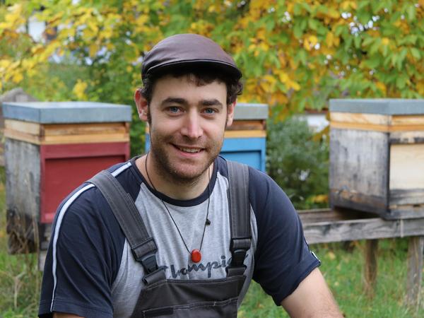 Matthias Zweier bietet Stockluft-Therapien in Rosenfeld an. (Foto: Nick Leukhardt)