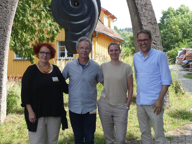 Barbara Leineweber, Martin Schäfer, Theresa Prüssen und Thomas Kless (von links) verstehen sich als Brücke zwischen Mellifera Mitgliedern und dem Vorstand. (Foto: Nick Leukhardt)