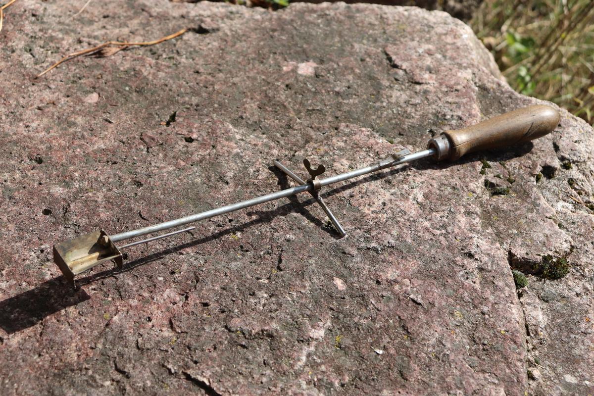 &bdquo;Varroadieu&ldquo; &ndash; ein poetischer wie hoffnungsfroher Name f&uuml;r den ersten, an der Fischerm&uuml;hle konstruierten Oxals&auml;ure-Verdampfer. (Foto: Nick Leukhardt)