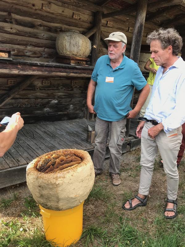 Norbert Poeplau erläutert die Betriebsweise am Alemannischen Rumpf (Foto: Barbara Leineweber)