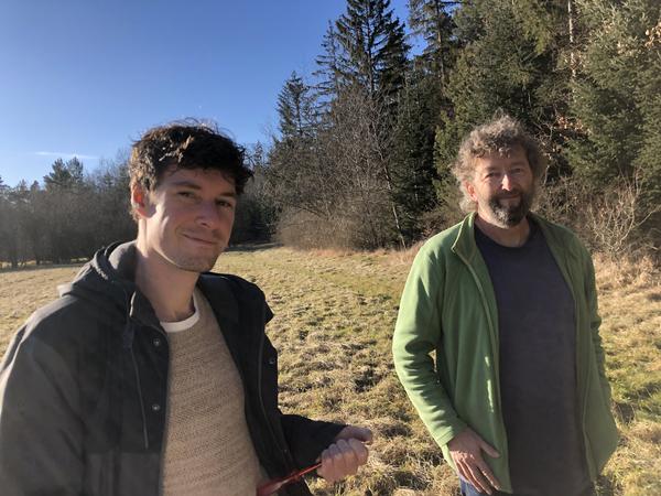 Die Mellifera-Imker Paul Lukhaub und Andreas Halder (von links). (Foto: Mellifera e. V.)
