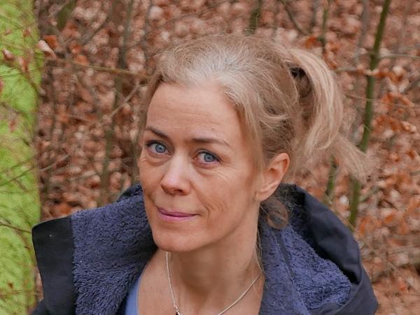 Dr. Anja Weidenmüller erforscht an der Uni Konstanz das Leben der Hummeln. (Foto: privat)