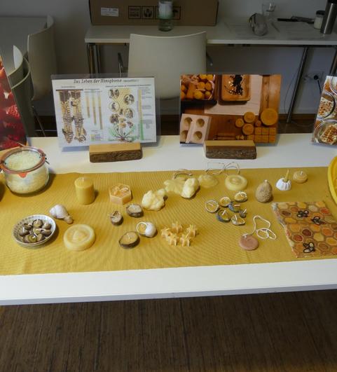 Um Wachs und Honig ging es im Workshop von Barbara Leineweber. 