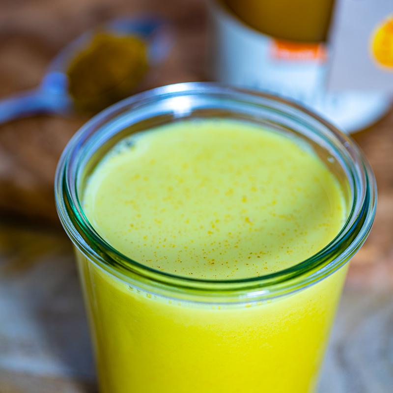 Schnell gemacht und ein echter Genuss ist die Goldene Milch. (Foto: Jan Kiesewetter)